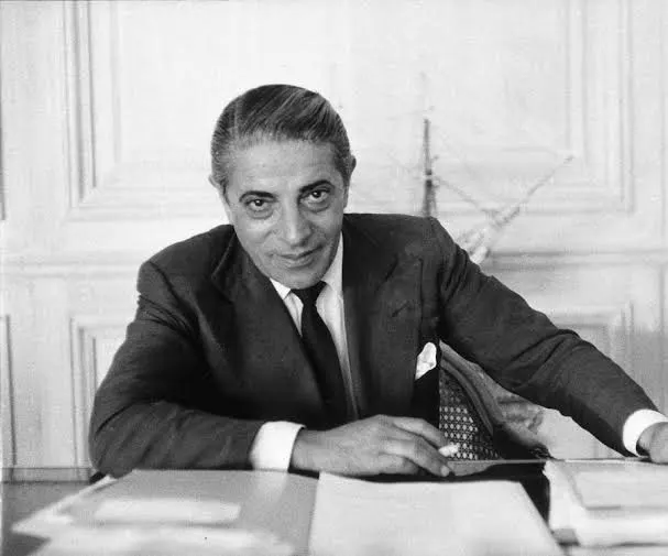 Aristóteles Onassis en su despacho